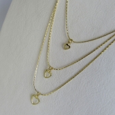 Colar Triplo de Corações Vazados Banhado em Ouro 18k - Dourado