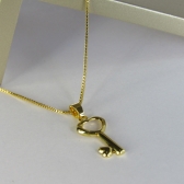 Colar Pingente de Chave Banhado em Ouro 18k - Dourado