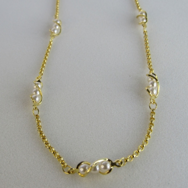 Colar com Corrente de Mini Pérolas Banhado em Ouro 18k - Dourado