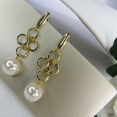 Brinco Grande de Fio com Circulo Dourado e Pérola Banhado em Ouro 18k - Dourado