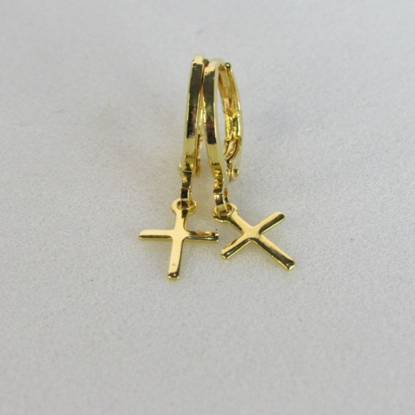 Brinco Argolinha com Cruz Banhado em Ouro 18k - Dourado