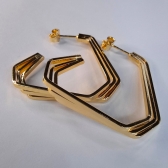 Brinco Argola Três Triangulos Banhado em Ouro 18k - Dourado