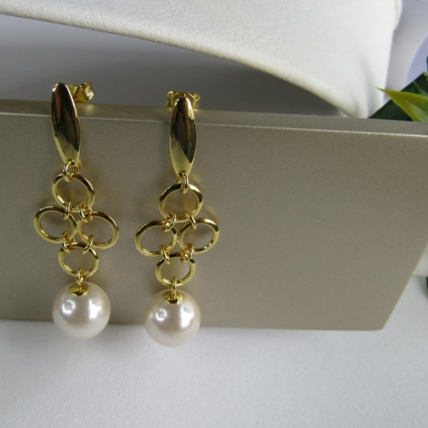 Brinco Grande de Fio com Circulo Dourado e Pérola Banhado em Ouro 18k - Dourado