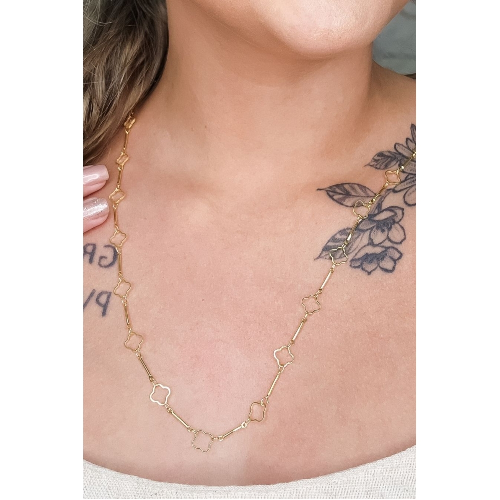 Colar com Corrente Detalhada com Flor Vazada Banhado em Ouro 18k - Dourado