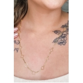 Colar com Corrente Detalhada com Flor Vazada Banhado em Ouro 18k - Dourado