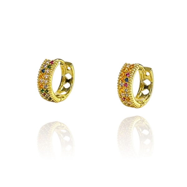 Brinco Argolinha Com Micro Zircônias Coloridas Banhado em Ouro 18k - Dourado