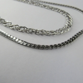 Colar Duplo com Correntes Grossas Banhado em Ródio Branco - Prateado