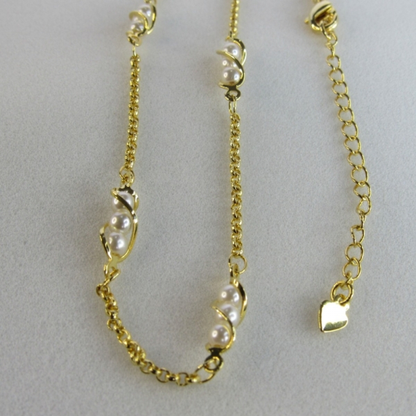 Colar com Corrente de Mini Pérolas Banhado em Ouro 18k - Dourado