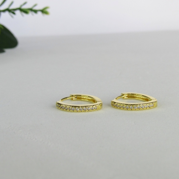 Brinco Triangular Médio com Zircônia Banhado em Ouro 18k - Dourado