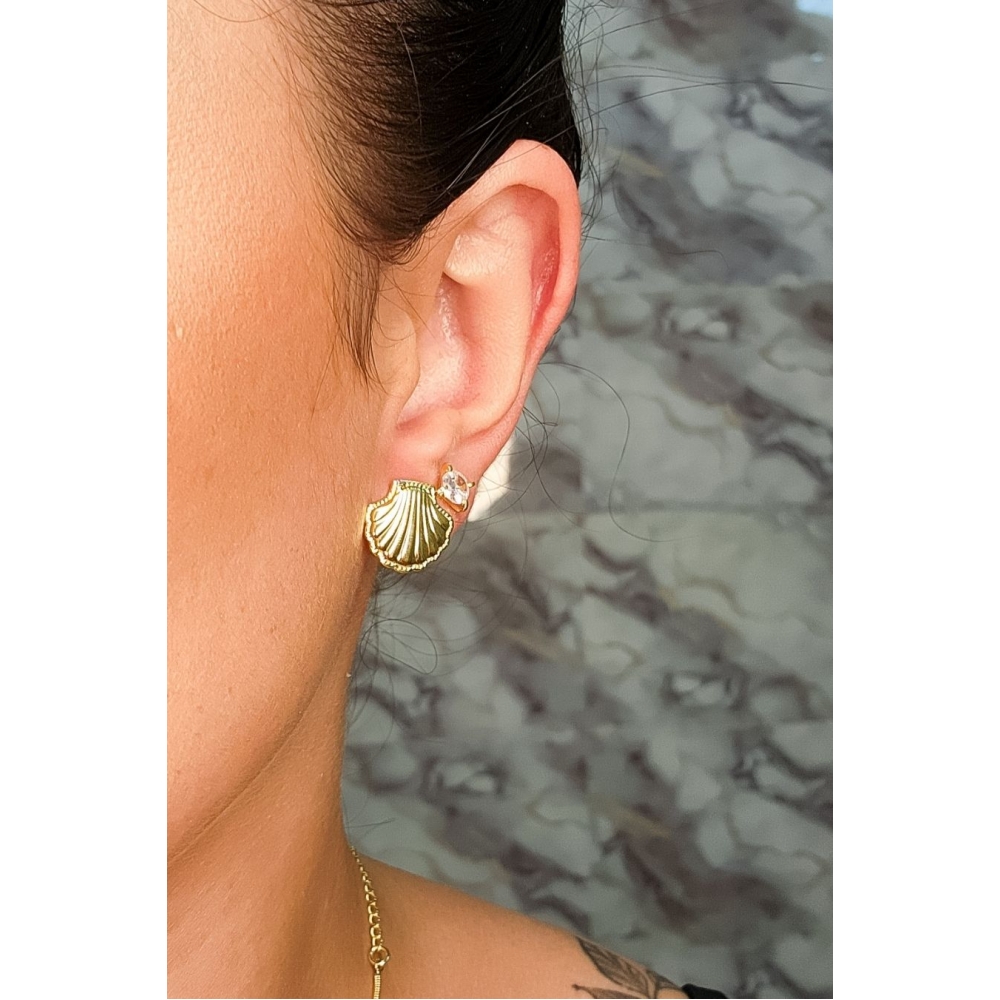 Brinco de Concha Banhado em Ouro 18k - Dourado
