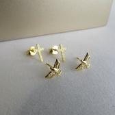 Duo de Cruz e Espírito Santo Banhado em Ouro 18k - Dourado