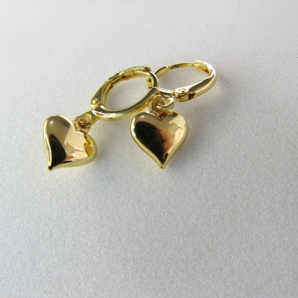 Brinco Argolinha com Coração Grande Banhado em Ouro 18k - Dourado