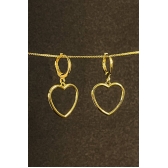 Brinco Argolinha com Coração Médio Vazado Banhado em Ouro 18k - Dourado