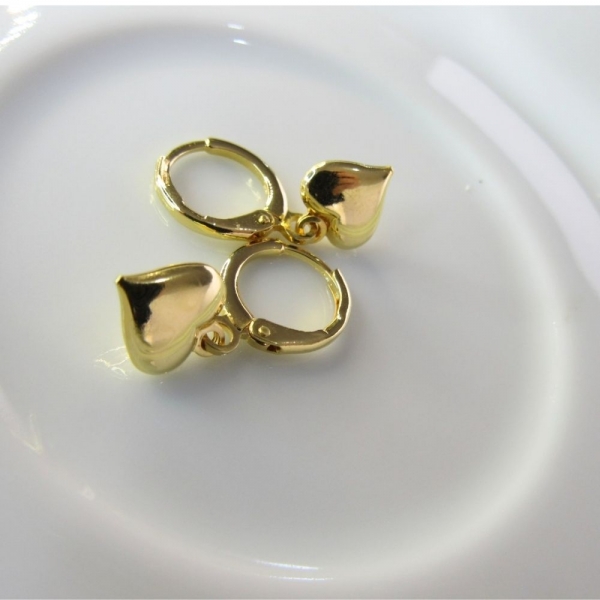 Brinco Argolinha com Coração Grande Banhado em Ouro 18k - Dourado