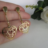 Brinco Médio com Corações Vazados Banhado em Ouro 18k - Dourado