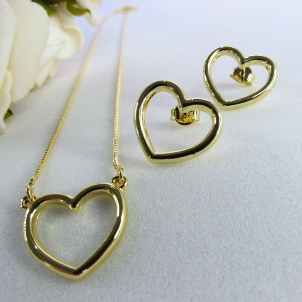 Conjunto de Coração Vazado - Dourado