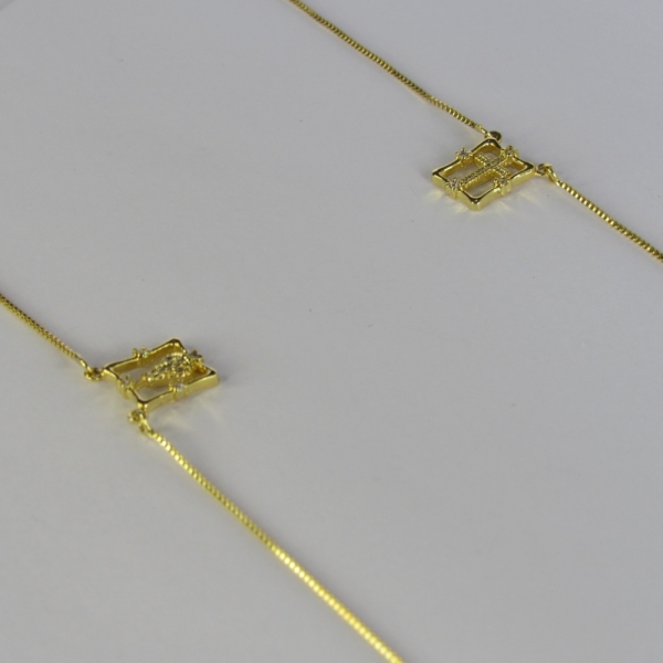 Escapulário Nossa Senhora Aparecida Com Zircônia Banhado em Ouro 18k - Dourado