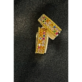 Brinco Argolinha Com Micro Zircônias Coloridas Banhado em Ouro 18k