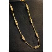 Colar Choker com Mini Pérolas na Corrente Banhado em Ouro 18k - Dourado