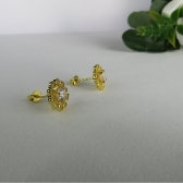 Brinco Formato Flor com Mini Zircônias Banhado em Ouro 18k - Dourado