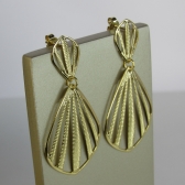 Brinco Grande de Concha Vazada Banhado em Ouro 18k - Dourado