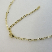 Choker com Coração Vazado Pequeno Interligado Banhado em Ouro 18k - Dourado