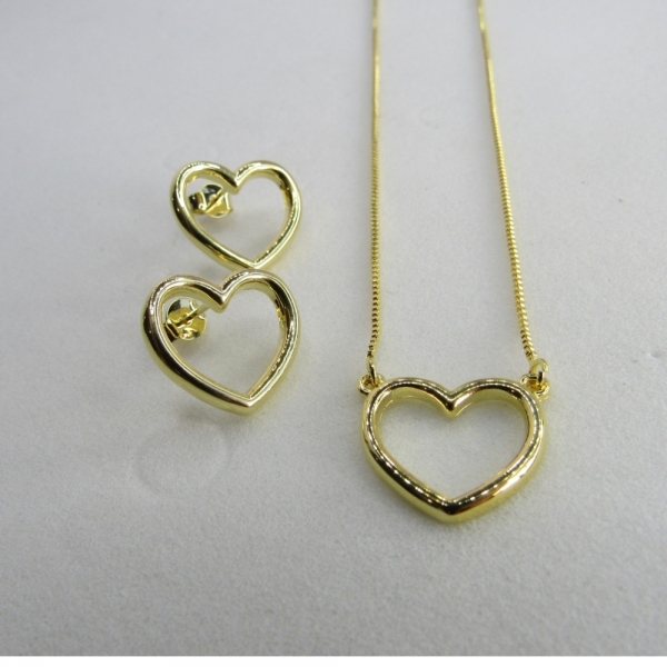 Conjunto de Coração Vazado - Dourado