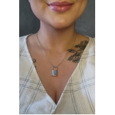 Colar Corrente Cartie com Pingente de Cadeado Banhado em Ródio Branco - Prateado