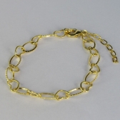 Pulseira Com Elos Ovais Intercalados Com Elos de Corações Banhado em Ouro 18k - Dourado