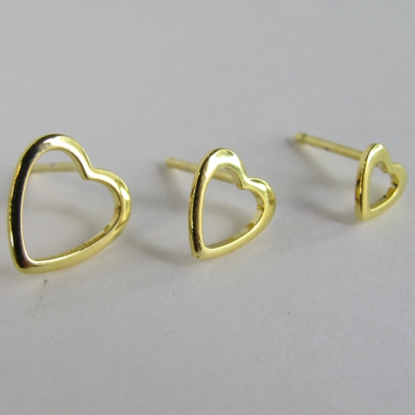 Trio de Corações Vazados Banhado em Ouro 18k - Dourado