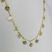 Colar com Corrente com Mini Flores Banhado em Ouro 18k - Dourado