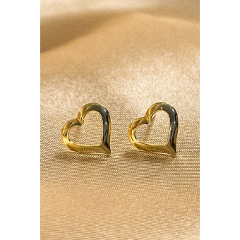 Brinco Pequeno de Coração Vazado Banhado em Ouro 18k