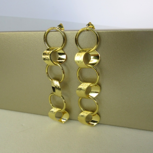 Brinco Grande de Círculos Interligados Banhado em Ouro 18k - Dourado