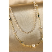 Colar Duplo com Corrente de Pérola e Mini Corações Dourados Banhado em Ouro 18k - Dourado