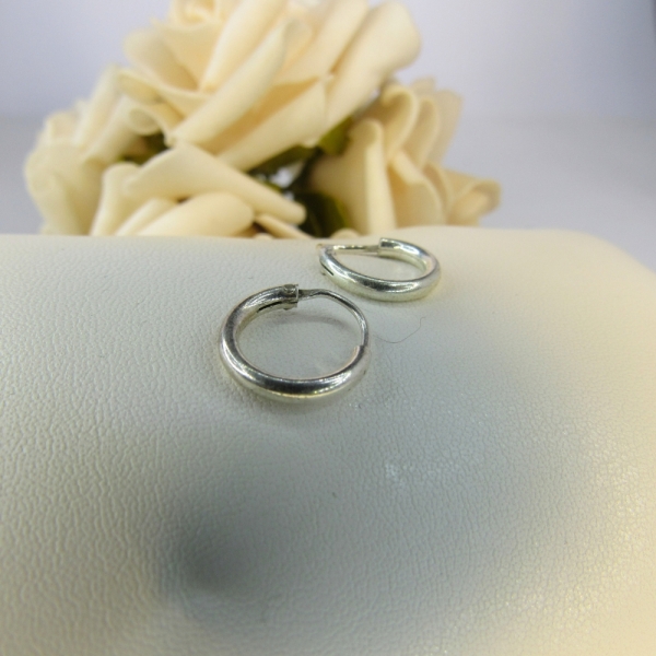 Brinco Argolinha Lisa 2x10 em Prata 925 - Prateado