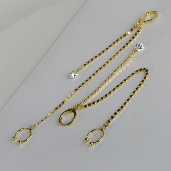 Brinco Argolinha Corrente com Ponto de Luz e Piercing Fake Banhado em Ouro 18k - Dourado