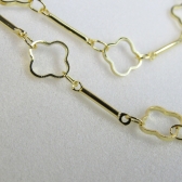 Colar com Corrente Detalhada com Flor Vazada Banhado em Ouro 18k - Dourado