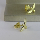 Brinco Pequeno de Espirito Santo Banhado em Ouro 18k - Dourado