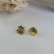 Brinco de Concha Banhado em Ouro 18k - Dourado