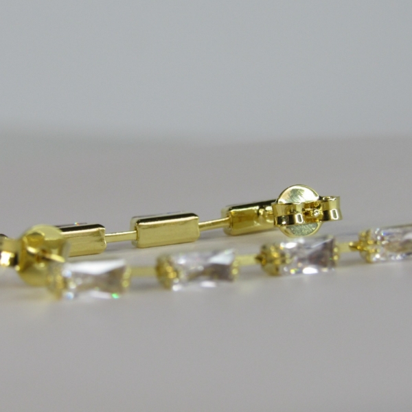 Brinco Corrente de Zircônias Banhado em Ouro 18k - Dourado