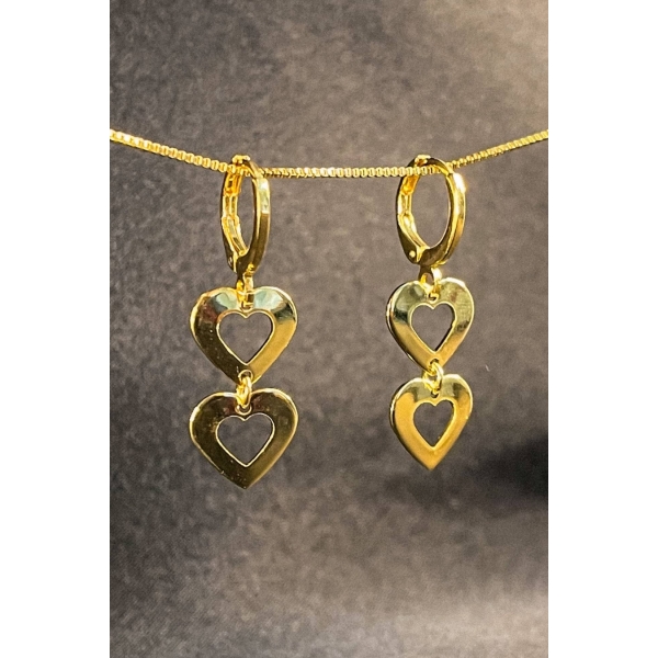 Brinco Argolinha com Dois Corações Vazados Banhado em Ouro 18k - Dourado