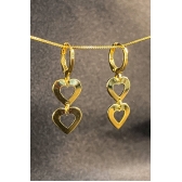 Brinco Argolinha com Dois Corações Vazados Banhado em Ouro 18k - Dourado