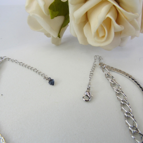 Colar Duplo com Correntes Grossas Banhado em Ródio Branco - Prateado