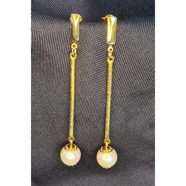 Brinco Fio Trabalhado com Perola na Ponta Banhado em Ouro 18k - Dourado