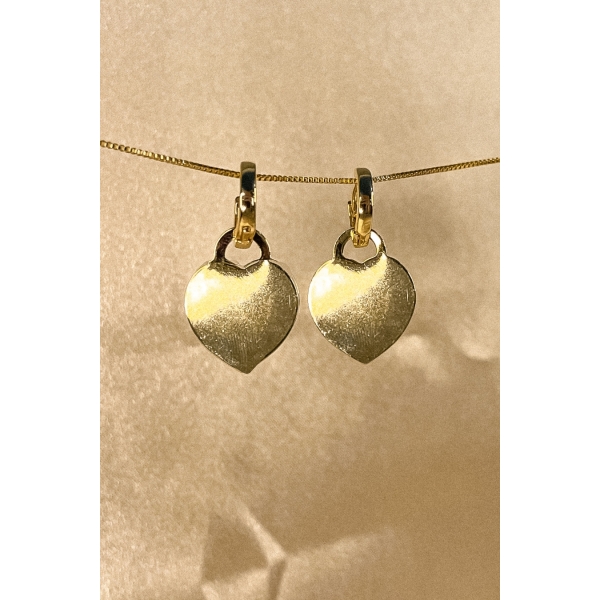 Brinco Argolinha com Chapa de Coração Banhado em Ouro 18k - Dourado