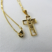Colar com Pingente de Cruz e Face de Jesus Banhado em Ouro 18k - Dourado