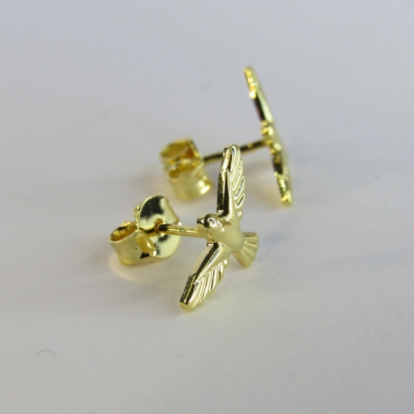 Brinco Pequeno de Espirito Santo Banhado em Ouro 18k - Dourado