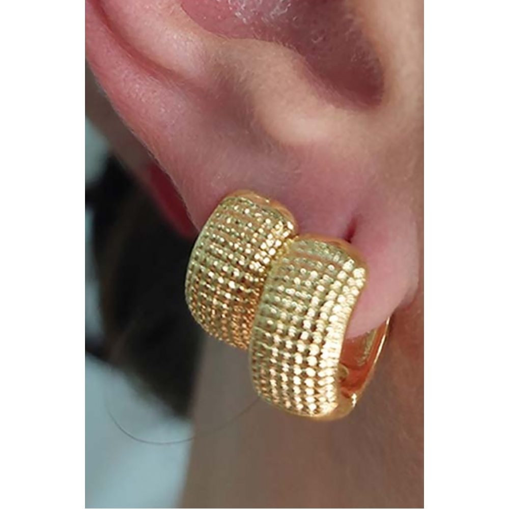 Duo de Argolas Grossas Trabalhadas Banhado em Ouro 18k - Dourado