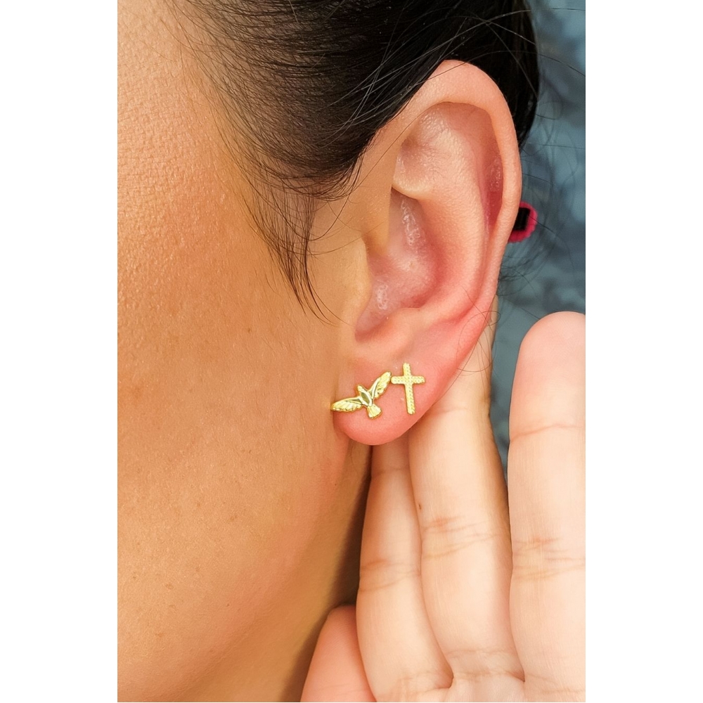 Duo de Cruz e Espírito Santo Banhado em Ouro 18k - Dourado