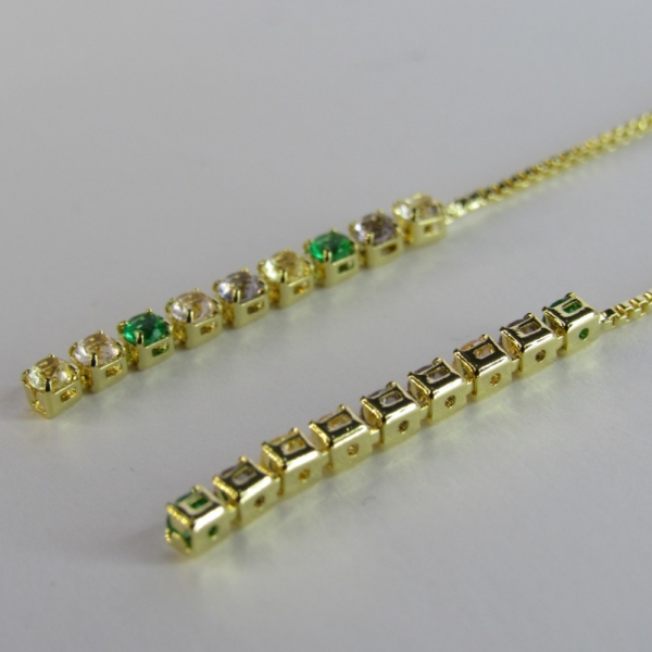 Brinco Fio de Corrente de Zircônias Coloridas Sortidas Banhado em Ouro 18k - Dourado